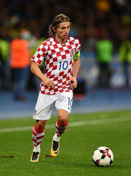 图赫尔：会找阿诺德聊聊，不过夸安萨目前竞争右后卫稍微领先