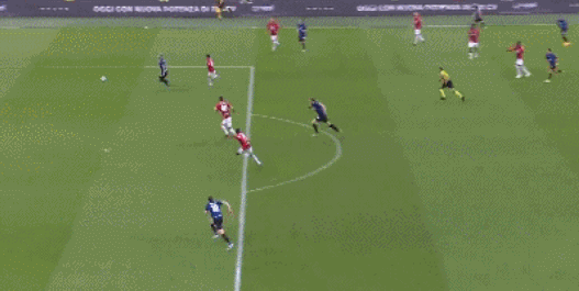 球迷：这球把我看乐了